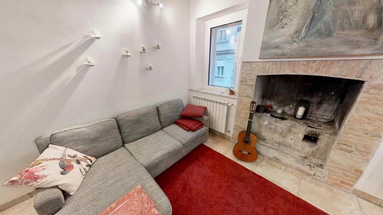 Lucy'S Home Trieste Exteriör bild